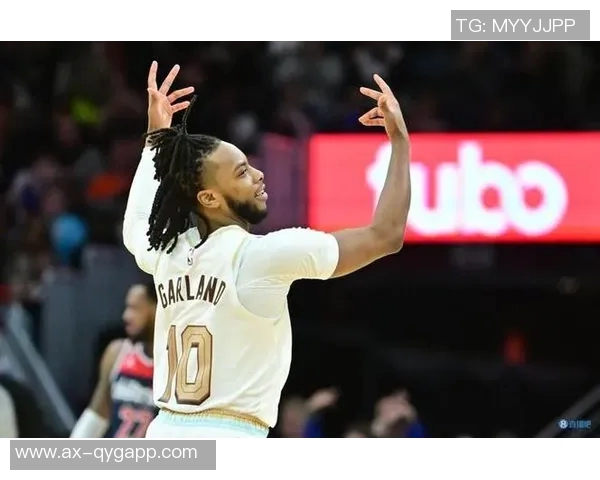 布兰登克拉克赛季首秀表现回顾6分3板1助1断5犯规引发关注 布兰登克拉克赛季首秀表现回顾6分3板1助1断5犯规引发关注