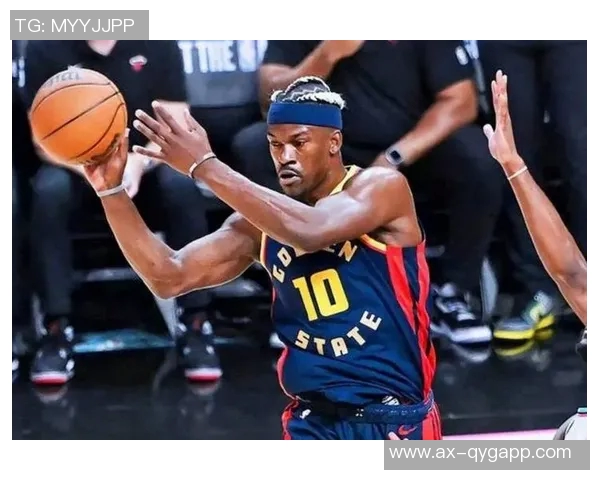 巴特勒表现出色9投7中砍下21分罚球7罚6中展现高效得分能力