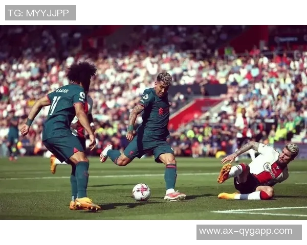 曼联遭遇连败困境曼城强势反弹蓝军红军接连失利